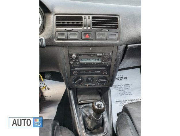 Second-hand VW Bora 100 CP (73 kW) 2005 Argintiu Berlinǎ