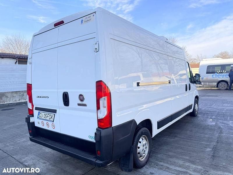 Second-hand Fiat Ducato 130 CP (95 kW) 2019 Culoarealb Van
