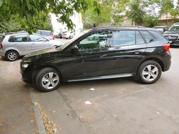 Negru Utilizat 2020 Skoda Kamiq Style SUV | 19.500 EUR (Preț OK) - Imagine 1/4