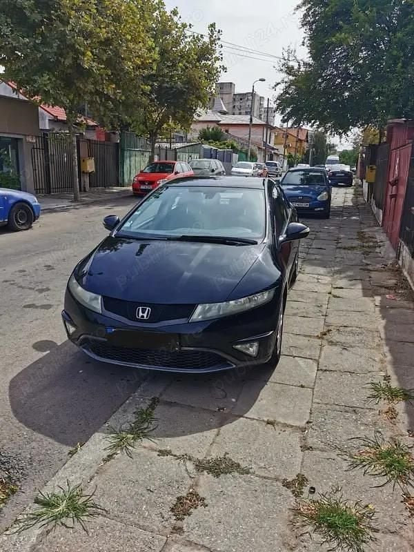 Second-hand Honda Civic 150 CP (110 kW) 2011 Hatchback