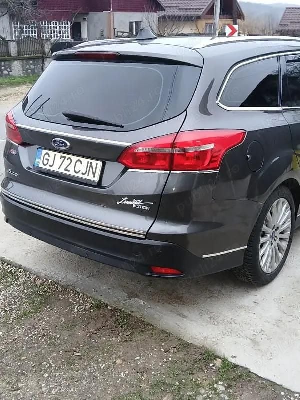 Second-hand Ford Focus 120 CP (88 kW) 2015 Hatchback