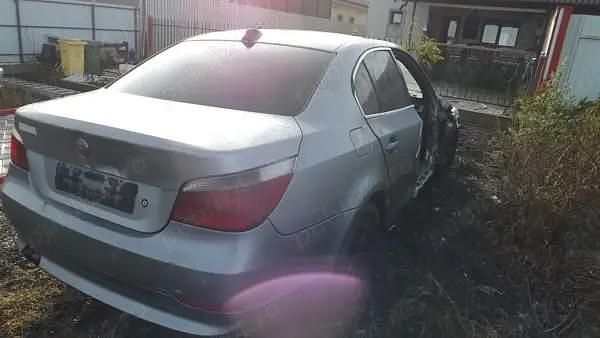 Second-hand BMW 525 177 CP (130 kW) 2005 Berlinǎ