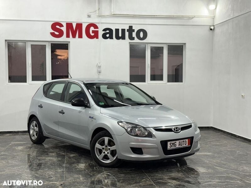 Argint Utilizat 2010 Hyundai i30 Comfort Berlinǎ | 3.650 EUR (Preț OK) - Imagine 1/4