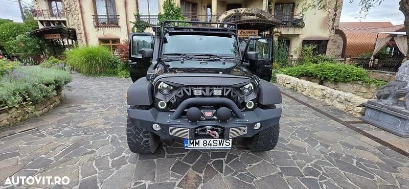 Second-hand Jeep Wrangler Unlimited Rubicon 200 CP (147 kW) 2012 Culoarenegru SUV