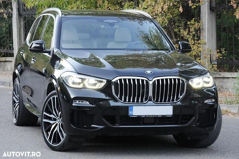 Culoarenegru Utilizat 2020 BMW X5 Comfort Edition SUV | 46.500 EUR (Preț OK) - Imagine 1/4