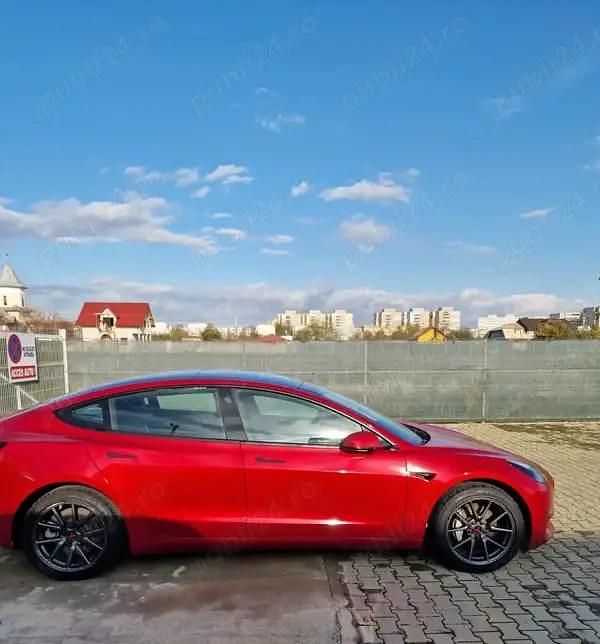 Second-hand Tesla Model 3 353 kW (480 CP) 2021 Berlinǎ