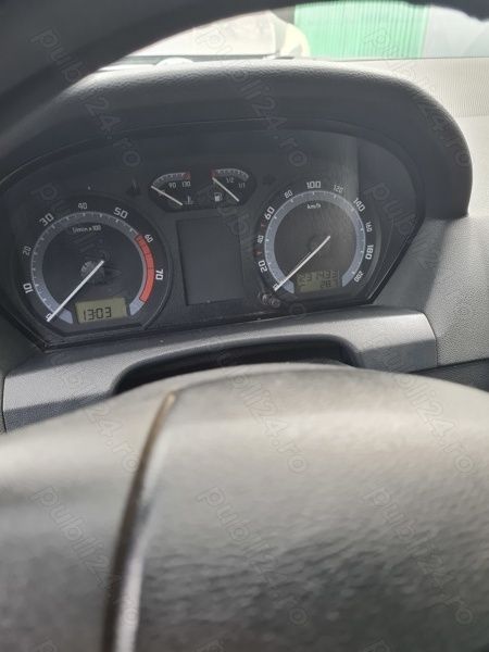 Utilizat 2005 Skoda Fabia Hatchback | 1.000 EUR (Preț OK) - Imagine 1/4