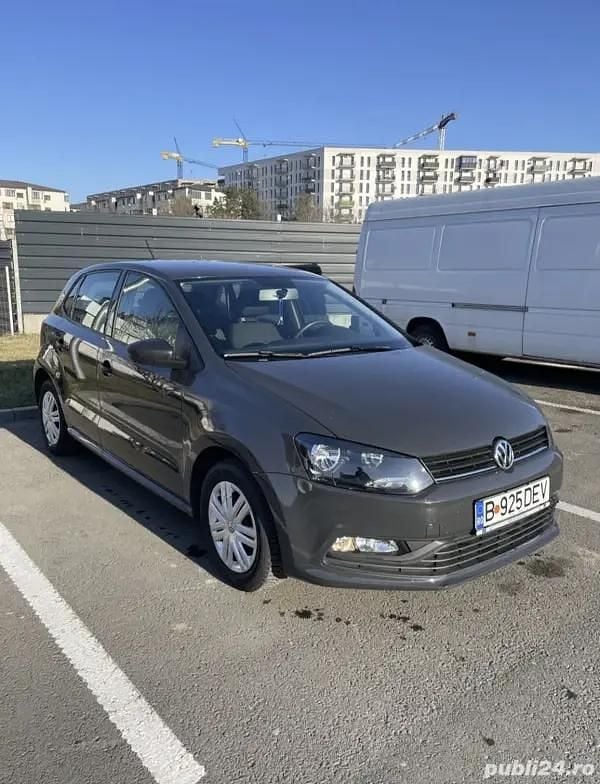 Gri Utilizat 2015 VW Polo Hatchback | 5.000 EUR (Preț OK) - Imagine 1/4