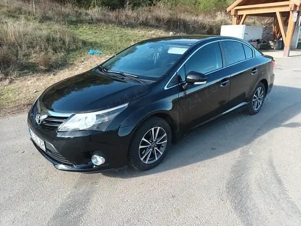 Negru Utilizat 2013 Toyota Avensis T2 Berlinǎ | 8.200 EUR (Preț OK) - Imagine 1/4