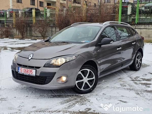 Gri Utilizat 2011 Renault Mégane GrandTour Break | 5.490 EUR (Scump) - Imagine 1/4