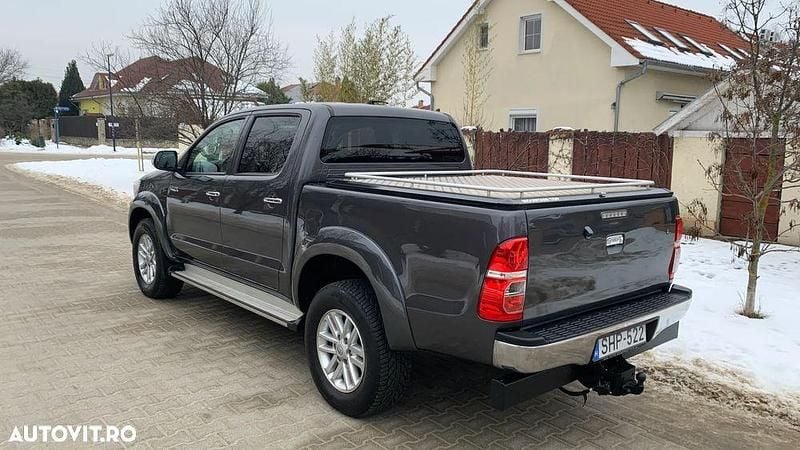 Second-hand Toyota HiLux 171 CP (125 kW) 2015 Culoaregri Pickup