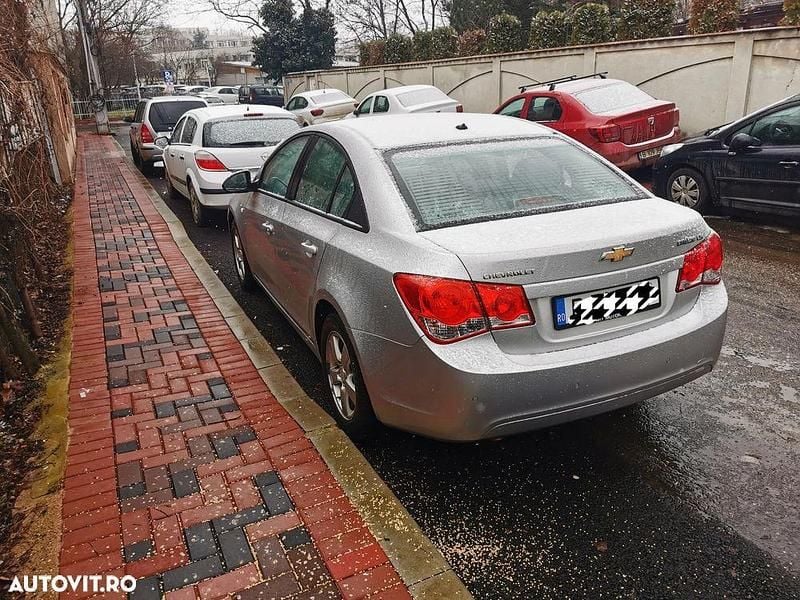 Second-hand Chevrolet Cruze LS 124 CP (91 kW) 2012 Culoaregri Hatchback