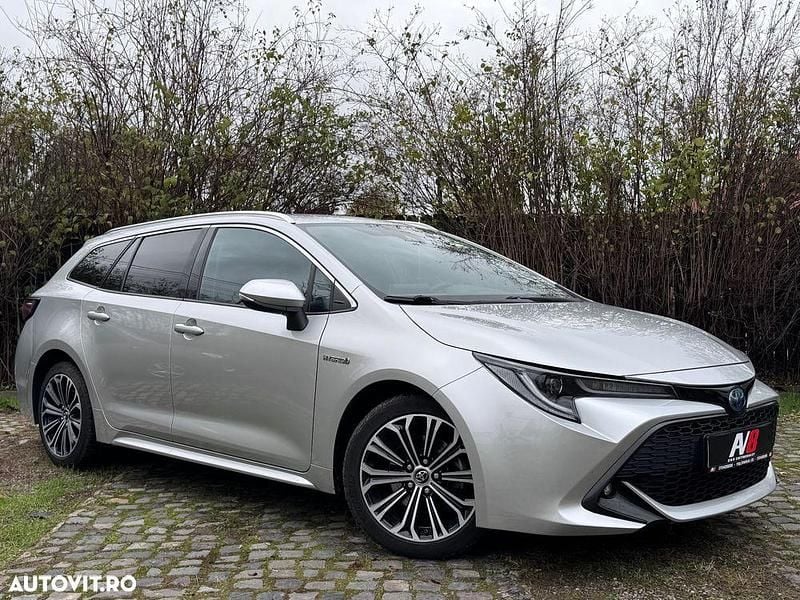 Culoareargint Utilizat 2020 Toyota Corolla Break | 21.499 EUR (Preț OK) - Imagine 1/4