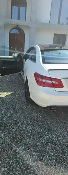 Utilizat 2010 Mercedes E250 Coupe | 9.000 EUR (Preț OK) - Imagine 1/4
