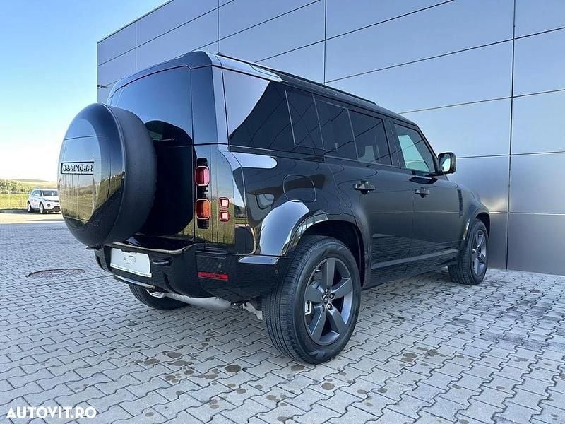 Second-hand Land Rover Defender 300 CP (220 kW) 2024 Culoarenegru SUV