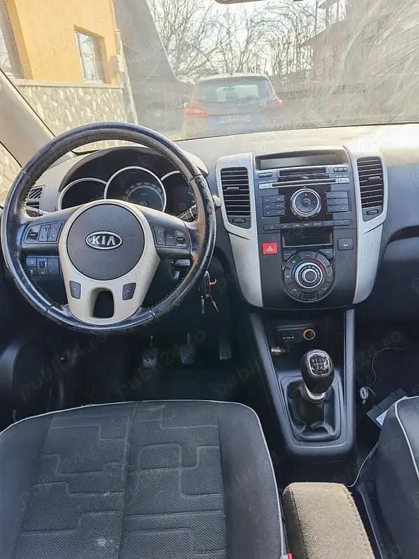 Second-hand Kia Venga 90 CP (66 kW) 2011 Hatchback