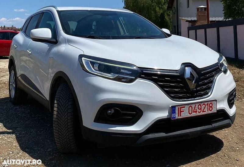 Alb Utilizat 2021 Renault Kadjar Zen SUV | 12.390 EUR (Super Preț) - Imagine 1/4