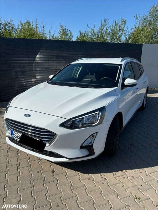 Alb Utilizat 2020 Ford Focus Titanium Break | 11.249 EUR (Preț OK) - Imagine 1/4