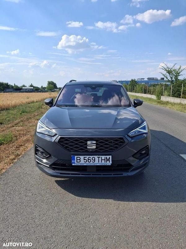 Gri Utilizat 2020 Seat Tarraco 4Drive SUV | 24.900 EUR (Preț OK) - Imagine 1/4