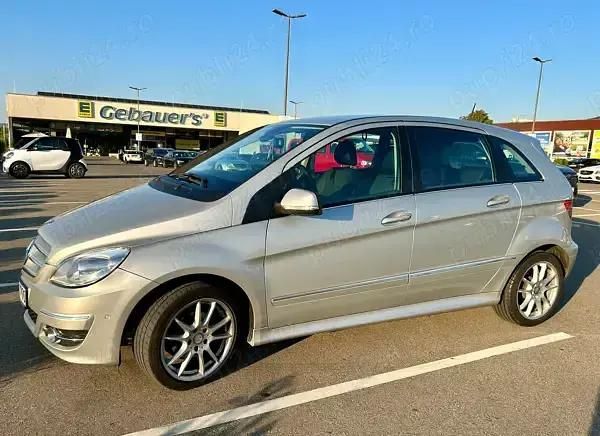 Gri Utilizat 2011 Mercedes B180 Monovolum | 8.900 EUR - Imagine 1/4