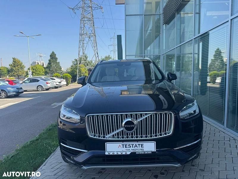 Culoarealbastru Utilizat 2018 Volvo XC90 SUV | 27.420 EUR - Imagine 1/4