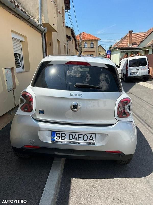 Second-hand Smart ForFour Electric Drive 60 kW (82 CP) 2021 Culoarealb