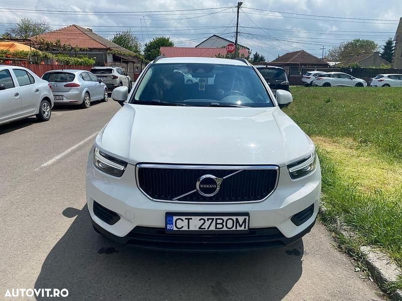 Alb Utilizat 2019 Volvo XC40 Momentum SUV | 19.499 EUR (Preț OK) - Imagine 1/4