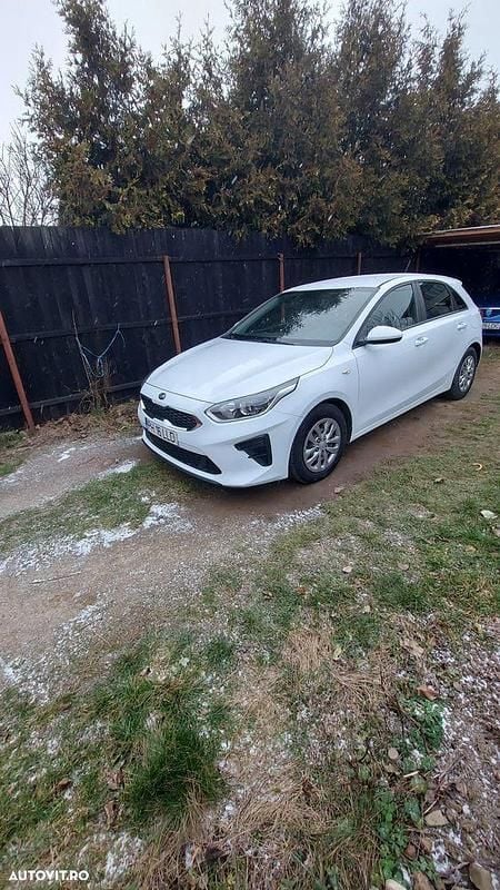 Culoarealb Utilizat 2020 Kia Ceed Hatchback | 11.900 EUR (Preț OK) - Imagine 1/4