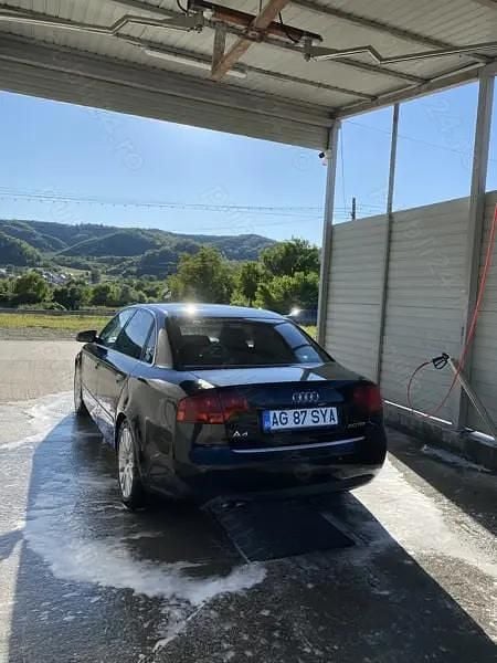 Negru Utilizat 2005 Audi A4 Berlinǎ | 3.000 EUR (Preț OK) - Imagine 1/4