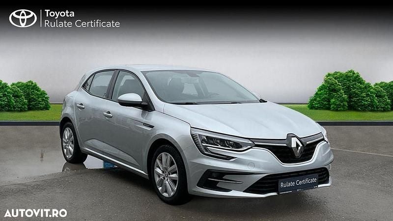 Second-hand Renault Mégane IV Zen 116 CP (85 kW) 2022 Culoareargint Hatchback