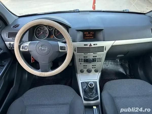 Utilizat 2007 Opel Astra Break | 1.400 EUR (Preț bun) - Imagine 1/4