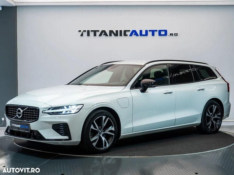 Culoarealb Utilizat 2021 Volvo V60 R-Design Break | 27.990 EUR - Imagine 1/4