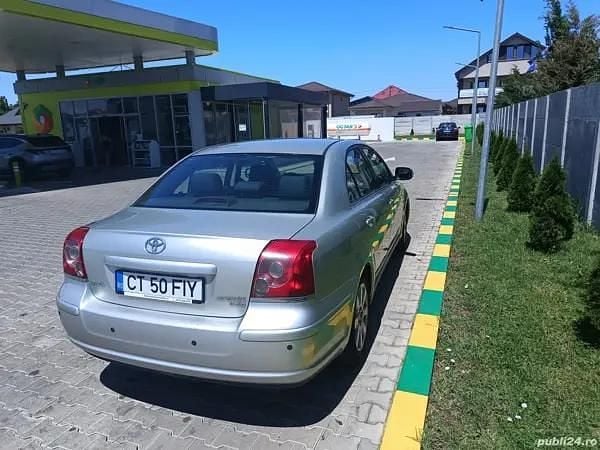 Second-hand Toyota Avensis T2 126 CP (92 kW) 2008 Berlinǎ