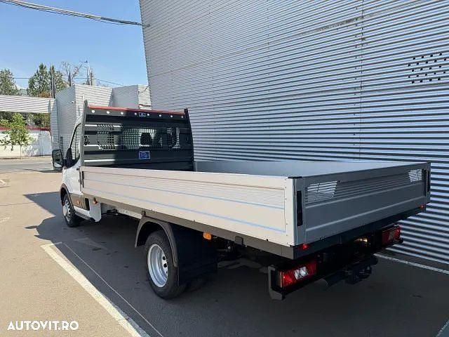 Nouă Ford Transit 130 CP (95 kW) 2025 Alb Hatchback