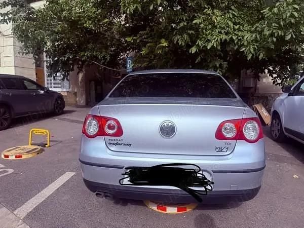 Utilizat 2011 VW Passat Berlinǎ | 4.999 EUR (Super Preț) - Imagine 1/4