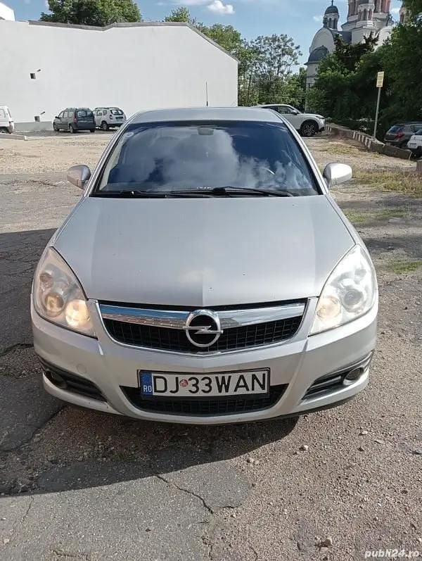 Second-hand Opel Vectra 125 CP (91 kW) 2006 Gri Berlinǎ