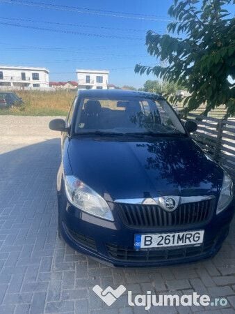 Utilizat 2015 Skoda Fabia Berlinǎ | 4.500 EUR - Imagine 1/4
