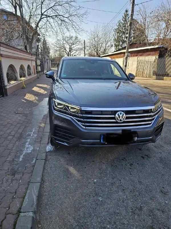 Second-hand 2020 VW Touareg SUV | 30.500 EUR (Super Preț) - Imagine 1/4