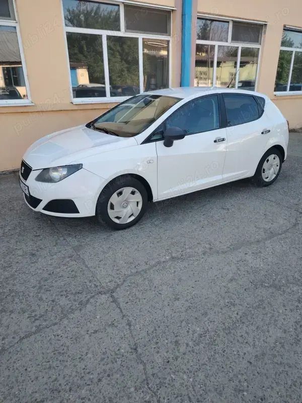 Utilizat 2010 Seat Ibiza Hatchback | 4.450 EUR (Scump) - Imagine 1/4
