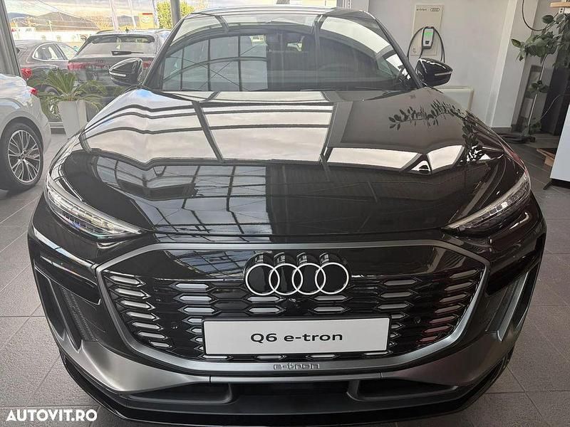Nouă Audi Q6 e-tron Design 284 kW (387 CP) 2025 Culoarenegru SUV