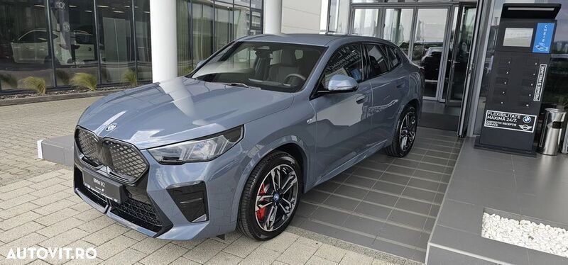 Gri Nouă 2025 BMW iX2 Shadowline SUV | 59.895 EUR - Imagine 1/4