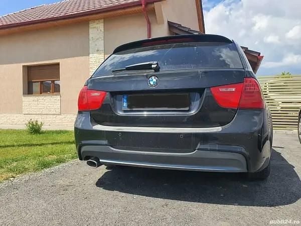 Second-hand BMW 320 135 CP (99 kW) 2010 Berlinǎ