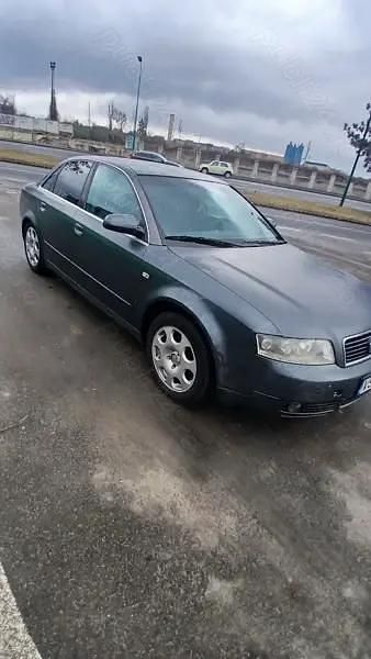 Second-hand Audi A4 130 CP (95 kW) 2001 Berlinǎ