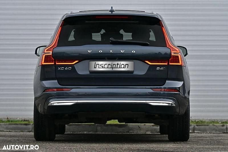 Second-hand Volvo XC60 Inscription 197 CP (144 kW) 2022 Culoarealbastru SUV