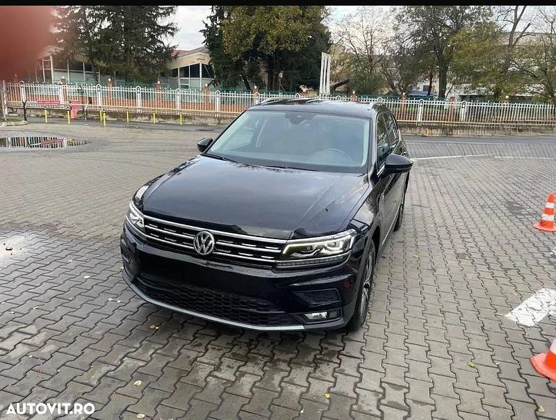 Culoarenegru Utilizat 2019 VW Tiguan Comfortline SUV | 25.700 EUR (Puțin scump) - Imagine 1/4