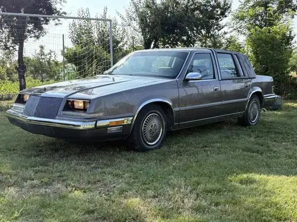 Utilizat 1993 Chrysler Imperial Berlinǎ | 3.750 EUR - Imagine 1/4