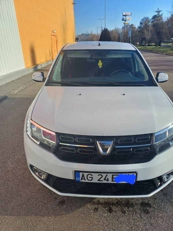 Second-hand Dacia Sandero 75 CP (55 kW) 2018 Alb Hatchback