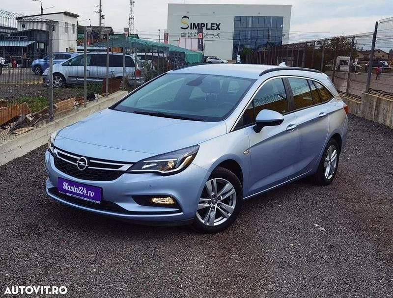 Argint Utilizat 2017 Opel Astra Innovation Break | 6.958 EUR (Preț bun) - Imagine 1/4