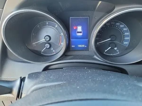 Second-hand Toyota Auris 90 CP (66 kW) 2015 Alb Break