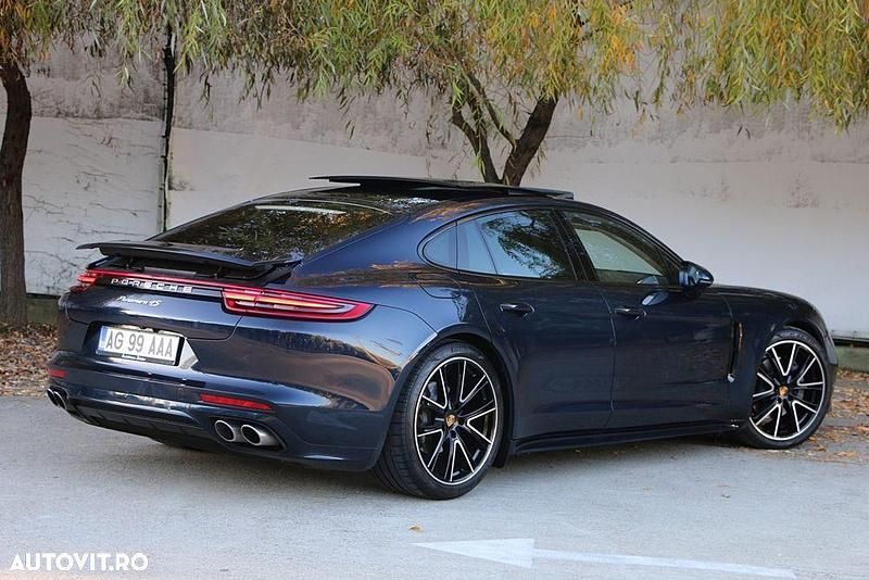 Culoarealbastru Utilizat 2018 Porsche Panamera Berlinǎ | 49.500 EUR - Imagine 1/4